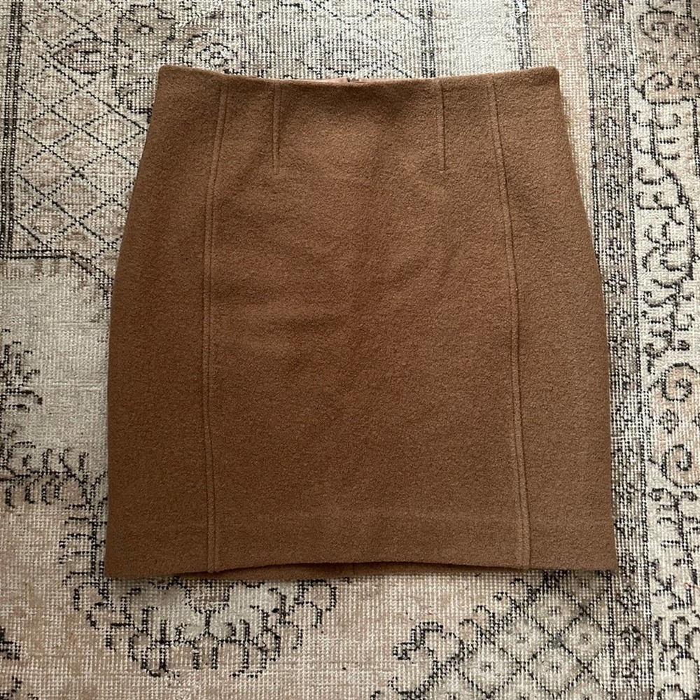 MM Lafleur Classic Tan Pencil Skirt